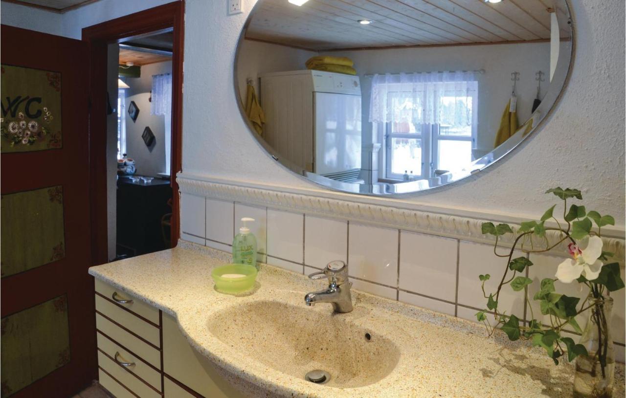 Lovely Home In Give With House A Panoramic View Bagian luar foto