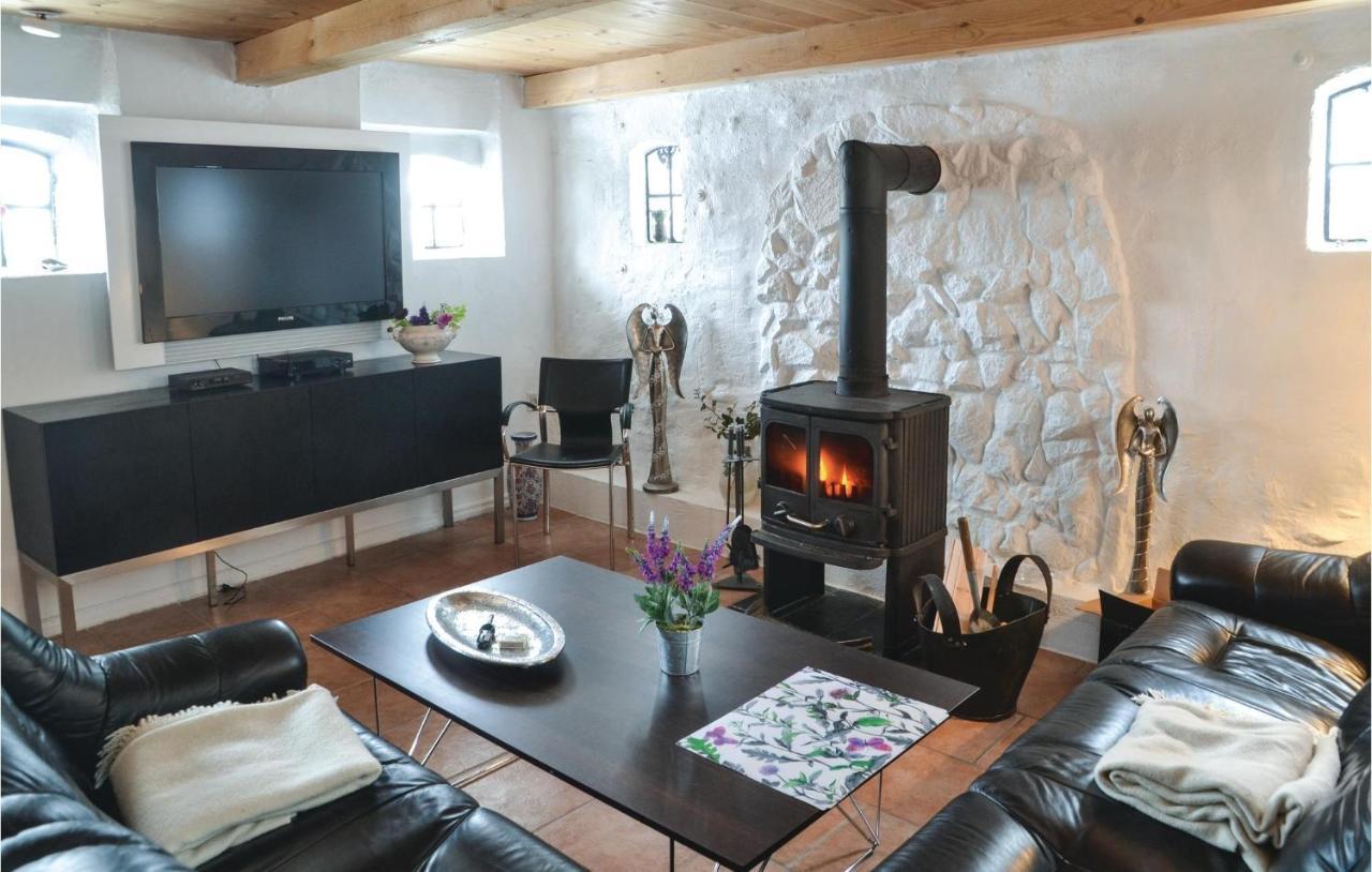 Lovely Home In Give With House A Panoramic View Bagian luar foto